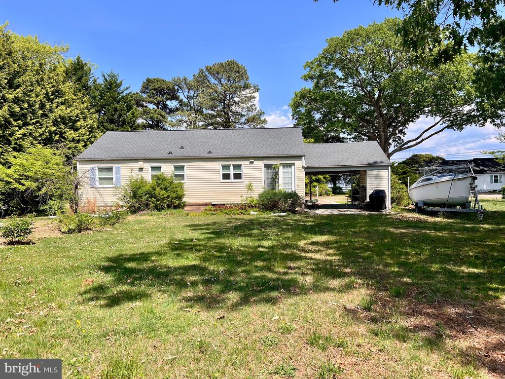 3214 RIVERVIEW DRIVE