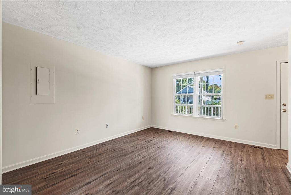 321 3RD STREET