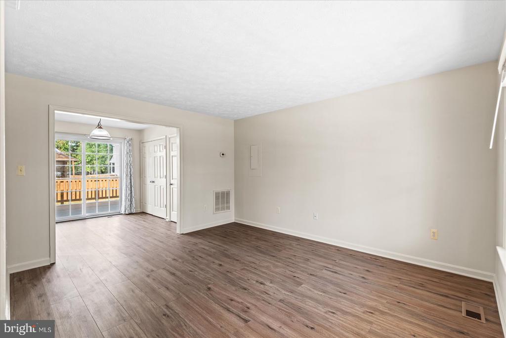 321 3RD STREET