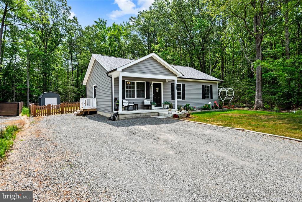 284 SHOREWOOD DRIVE