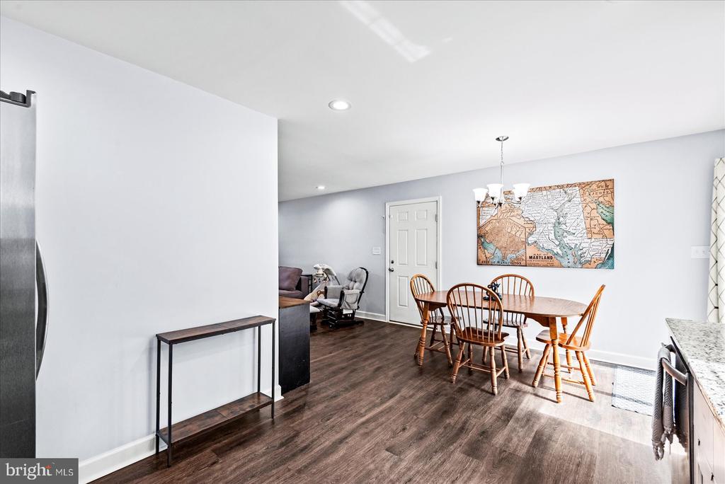 284 SHOREWOOD DRIVE