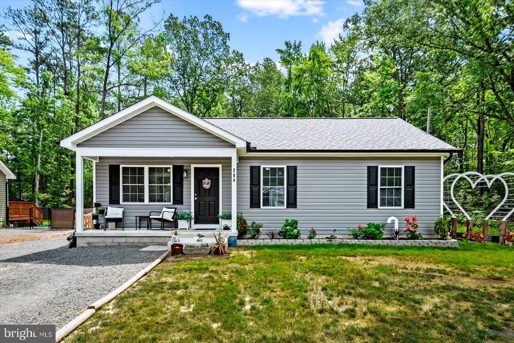 284 SHOREWOOD DRIVE