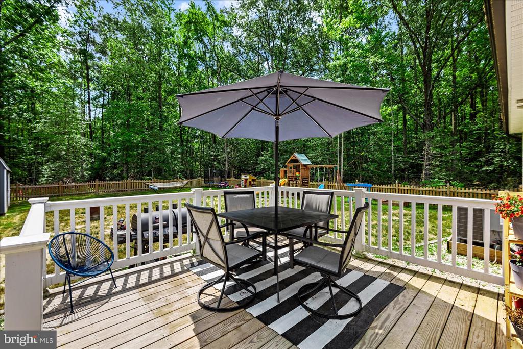 284 SHOREWOOD DRIVE