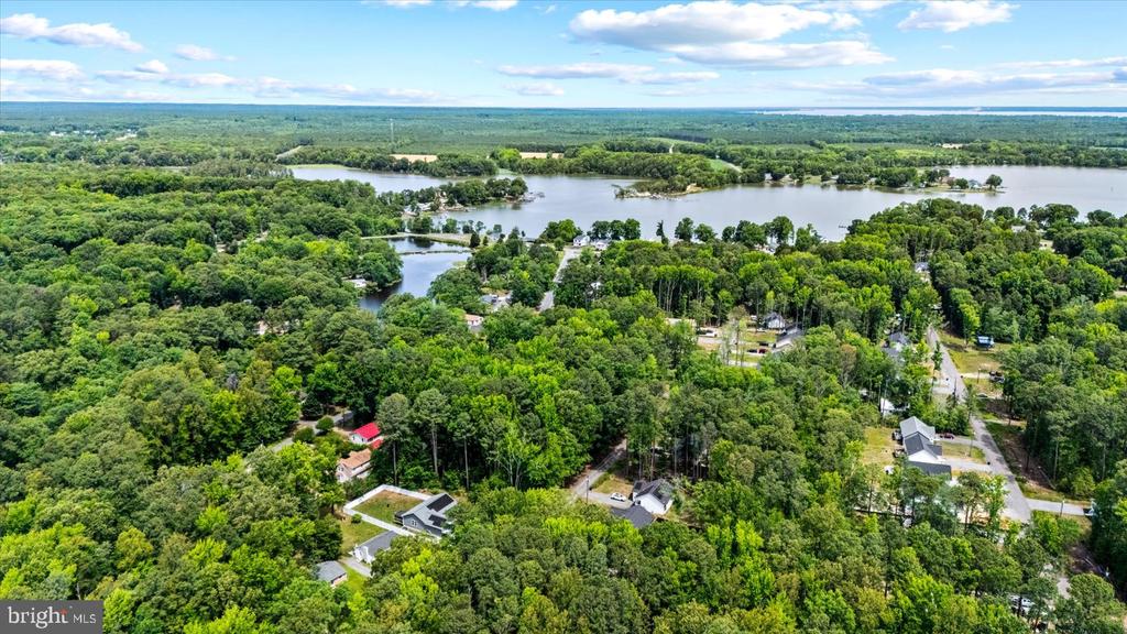 284 SHOREWOOD DRIVE