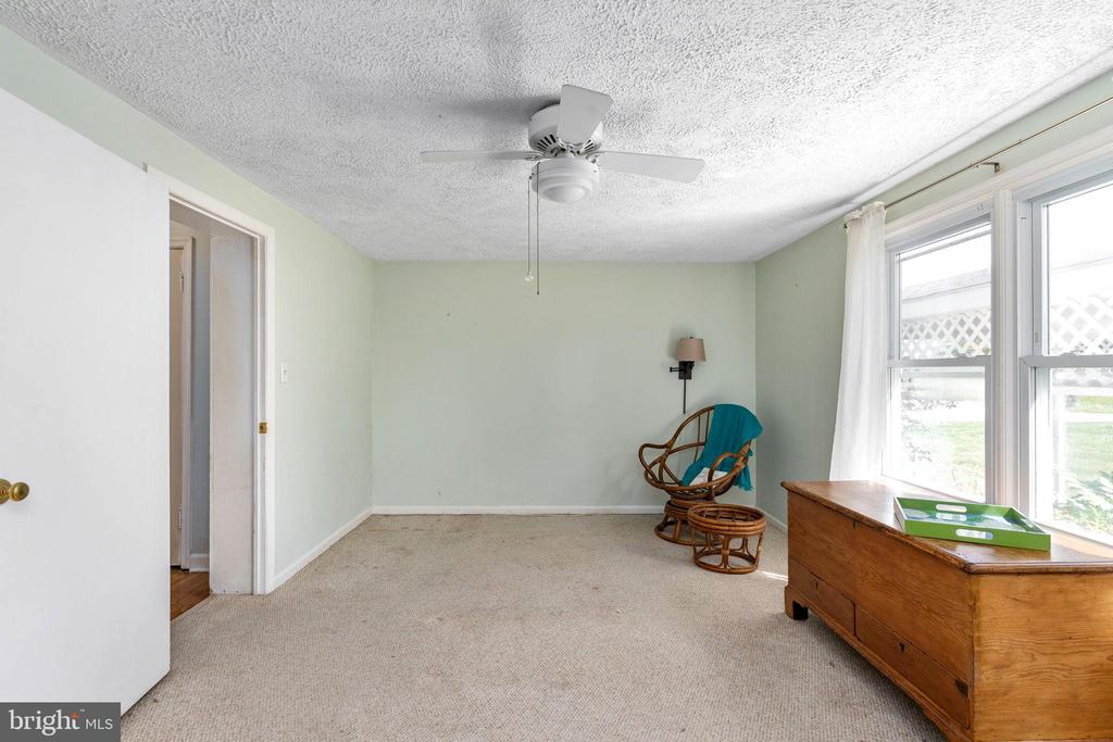 3304 RIVERVIEW DRIVE