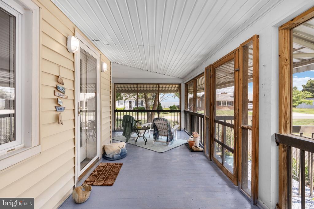 3304 RIVERVIEW DRIVE
