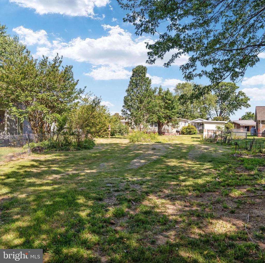 3304 RIVERVIEW DRIVE