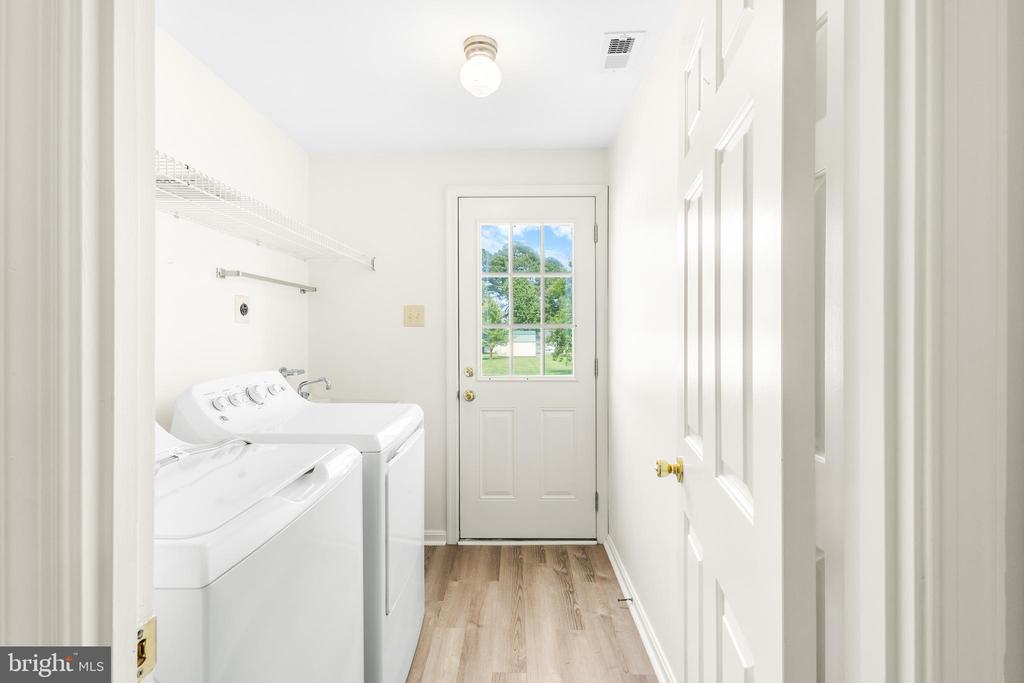827 TRAVELERS REST
