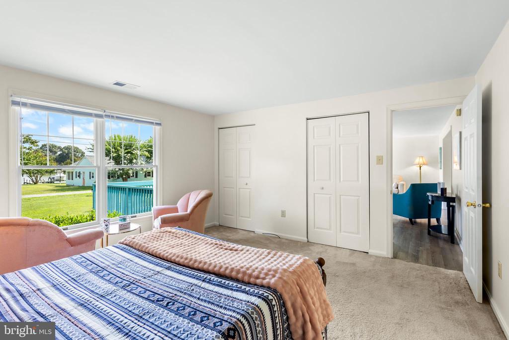 827 TRAVELERS REST