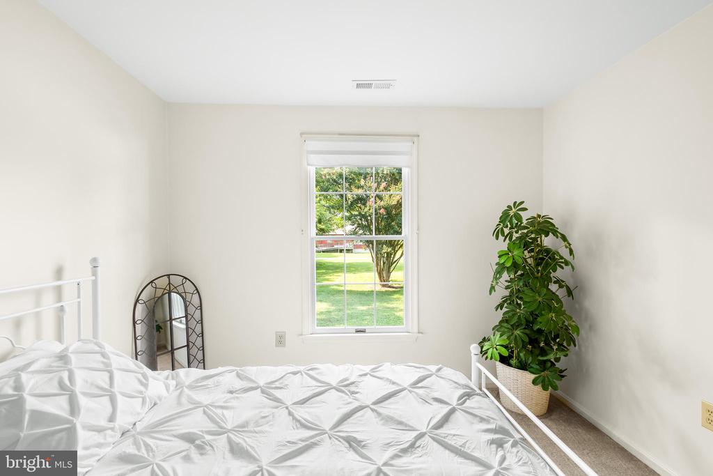 827 TRAVELERS REST