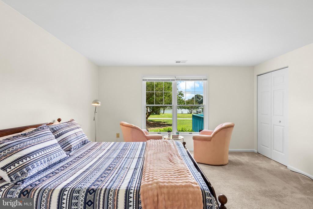 827 TRAVELERS REST