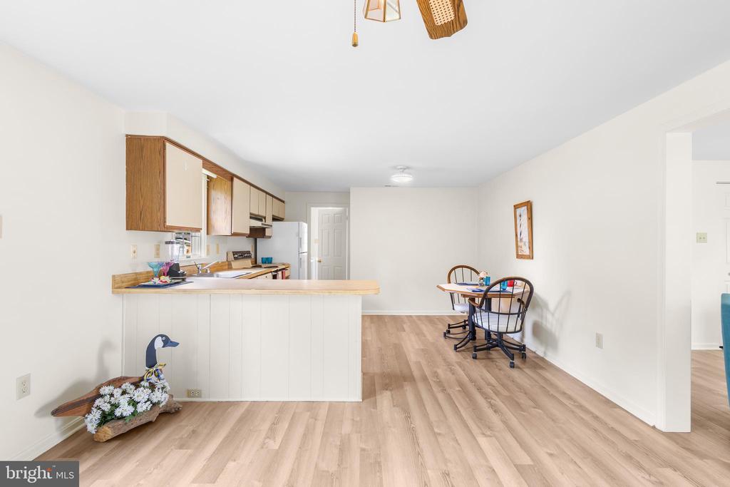827 TRAVELERS REST