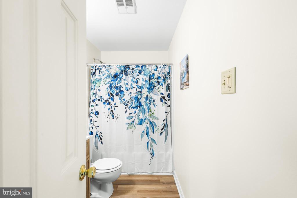 827 TRAVELERS REST
