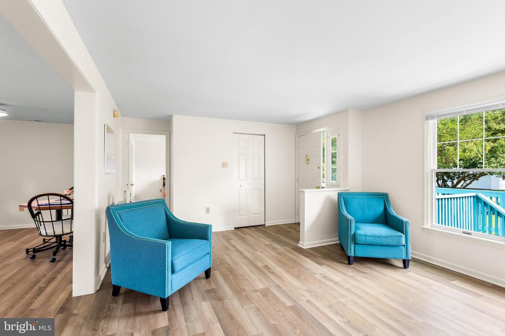 827 TRAVELERS REST