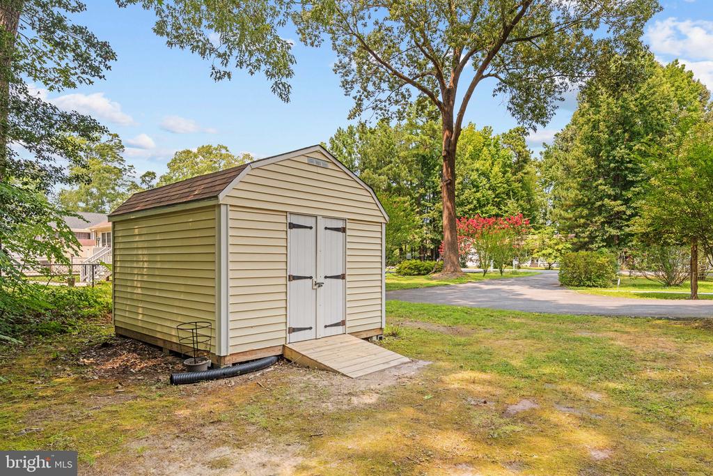 112 STRATFORD CIRCLE