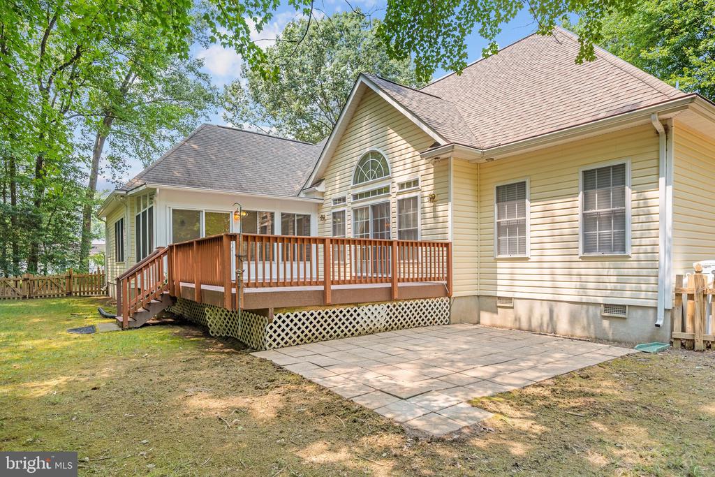 112 STRATFORD CIRCLE