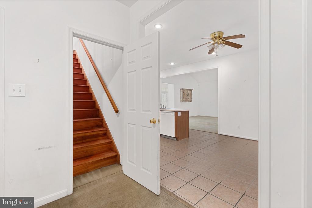 112 STRATFORD CIRCLE