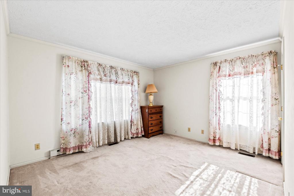 107 BONNIE DEL DRIVE