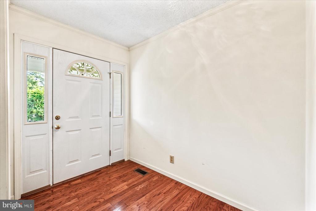 107 BONNIE DEL DRIVE
