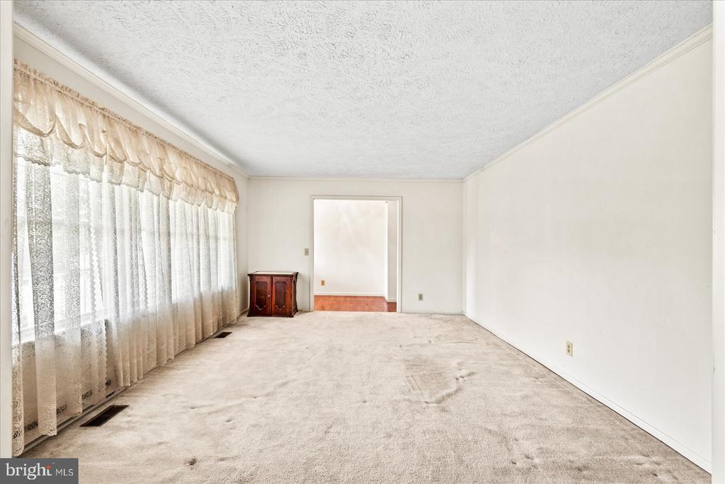 107 BONNIE DEL DRIVE
