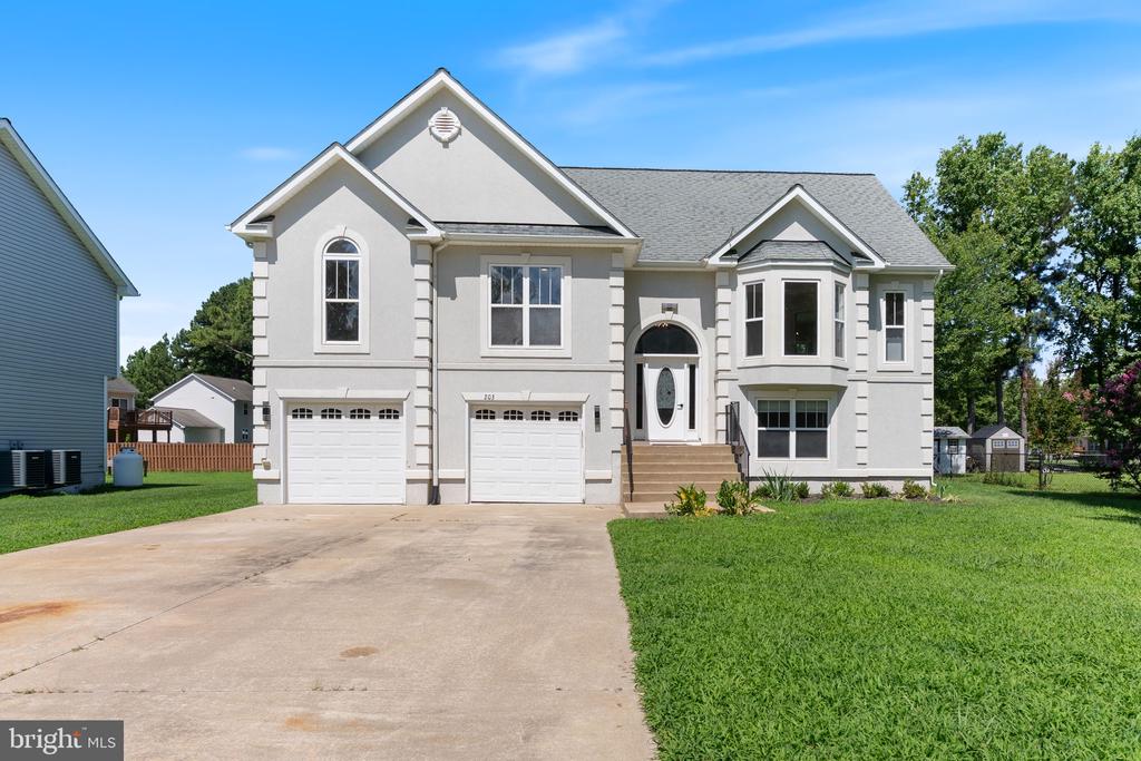 203 FOREST AVENUE