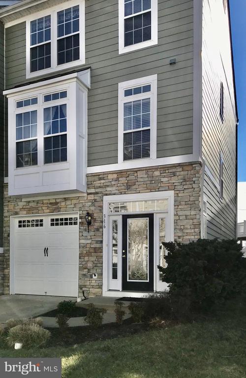 316 MONROE POINT DRIVE