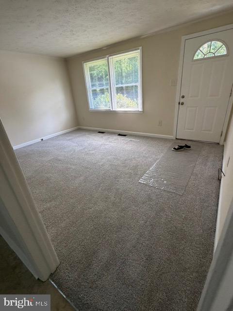 1562 LAKEVIEW DRIVE