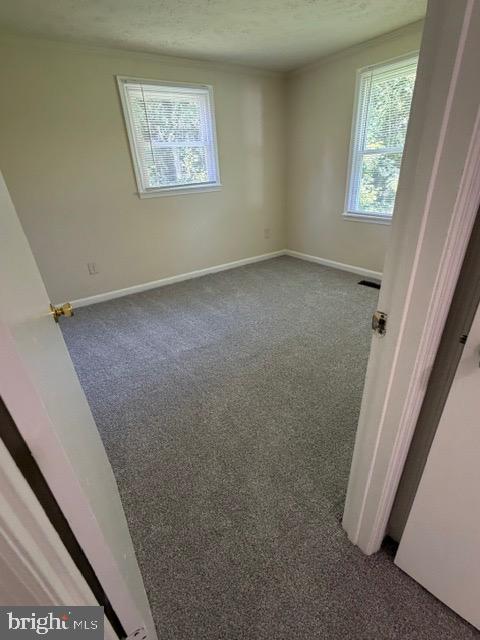 1562 LAKEVIEW DRIVE