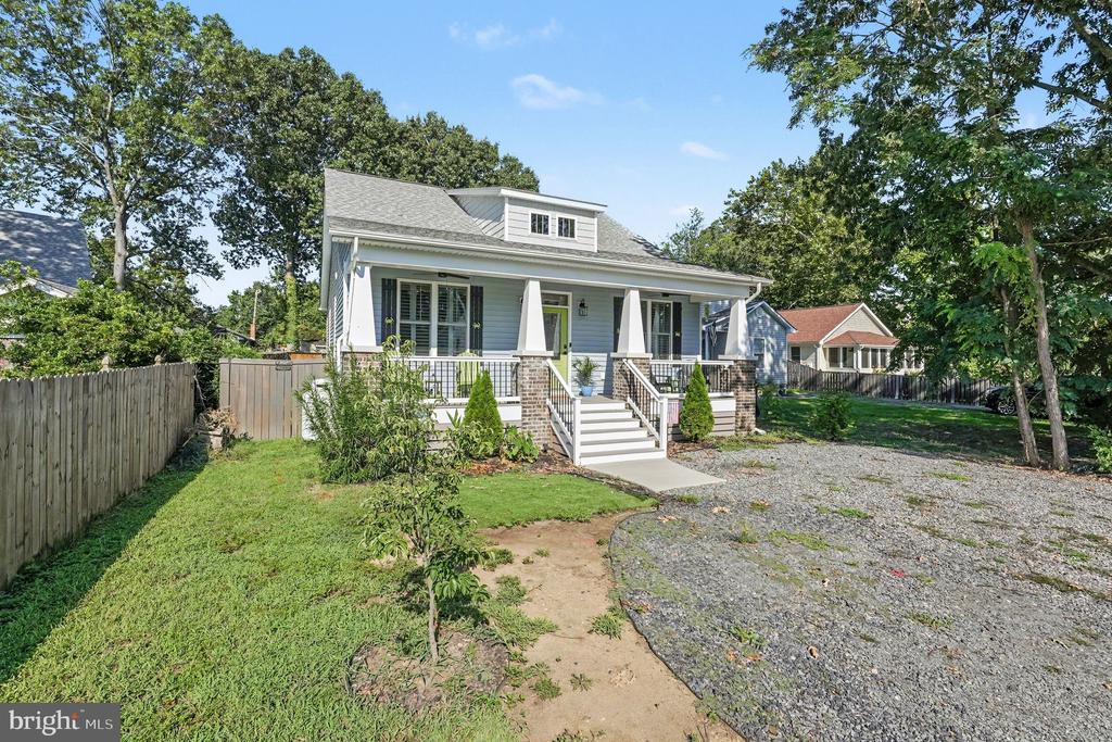 415 LOSSING AVENUE