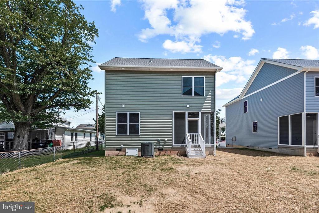 702 TAGGART STREET