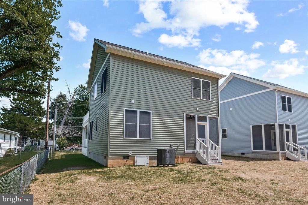 702 TAGGART STREET