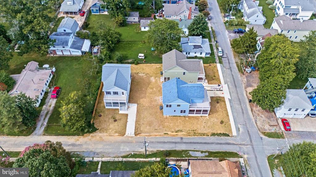 702 TAGGART STREET