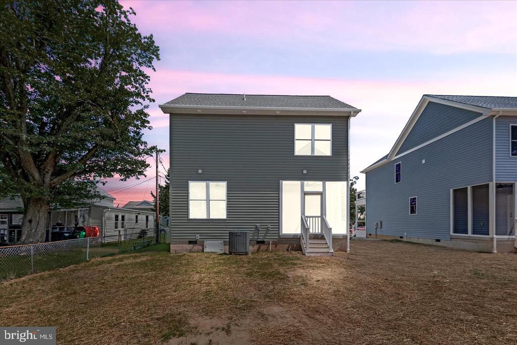 702 TAGGART STREET