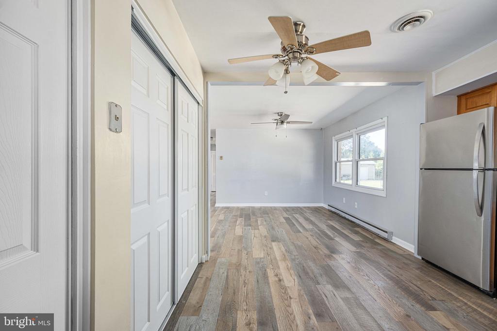 239 DARL CIRCLE
