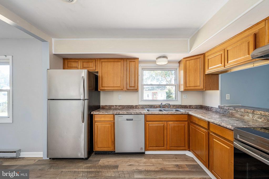 239 DARL CIRCLE