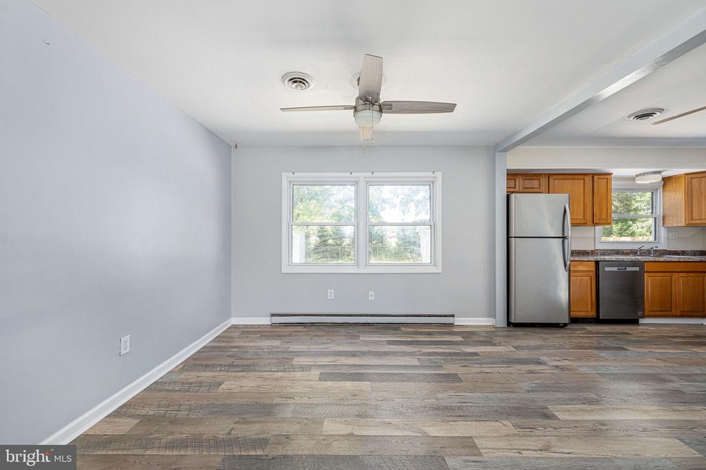 239 DARL CIRCLE