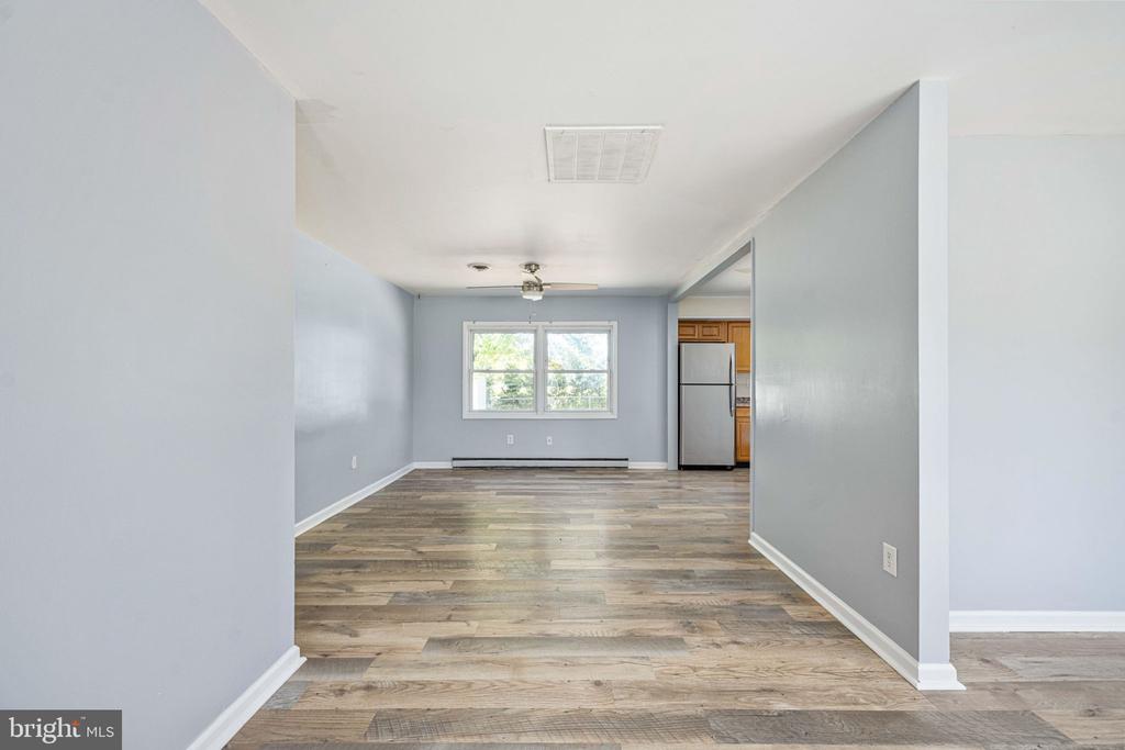 239 DARL CIRCLE