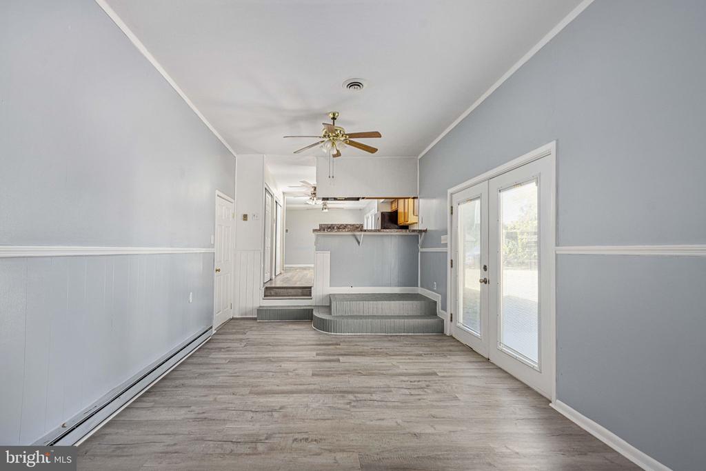 239 DARL CIRCLE