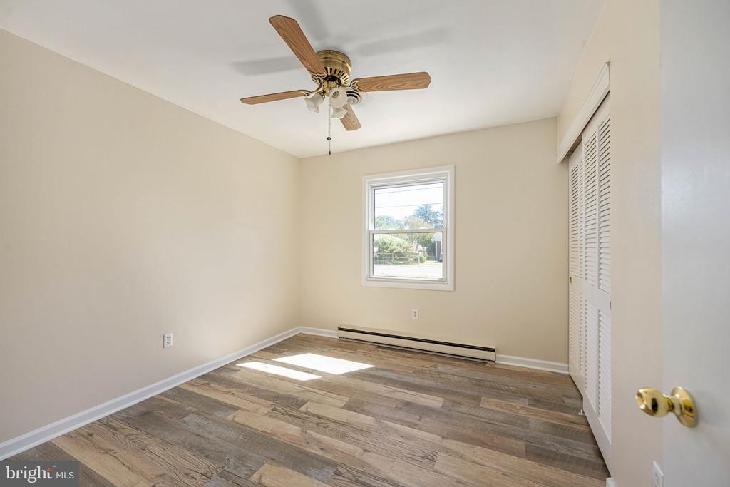 239 DARL CIRCLE