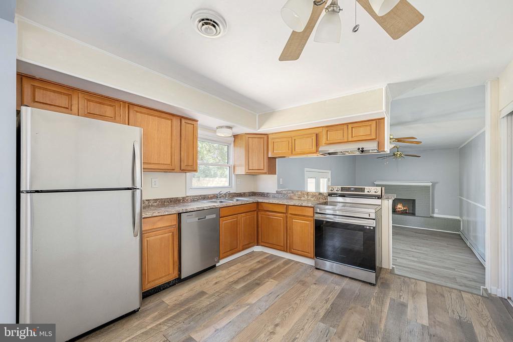 239 DARL CIRCLE