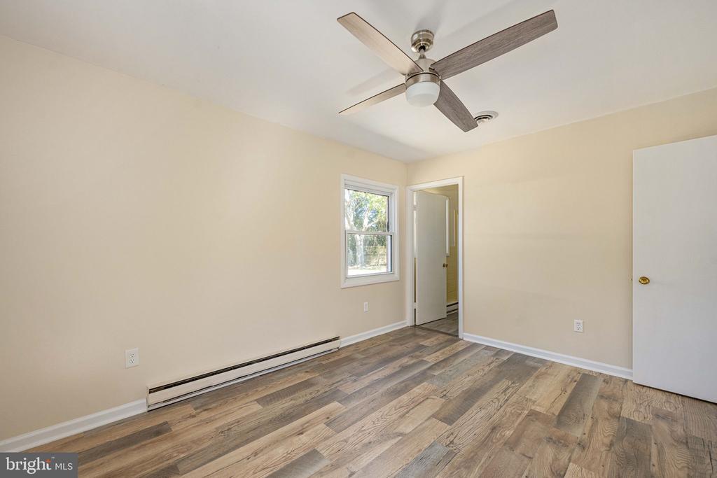 239 DARL CIRCLE