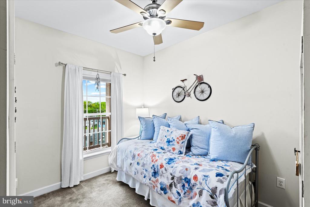 103 N IRVING AVENUE Unit: 406