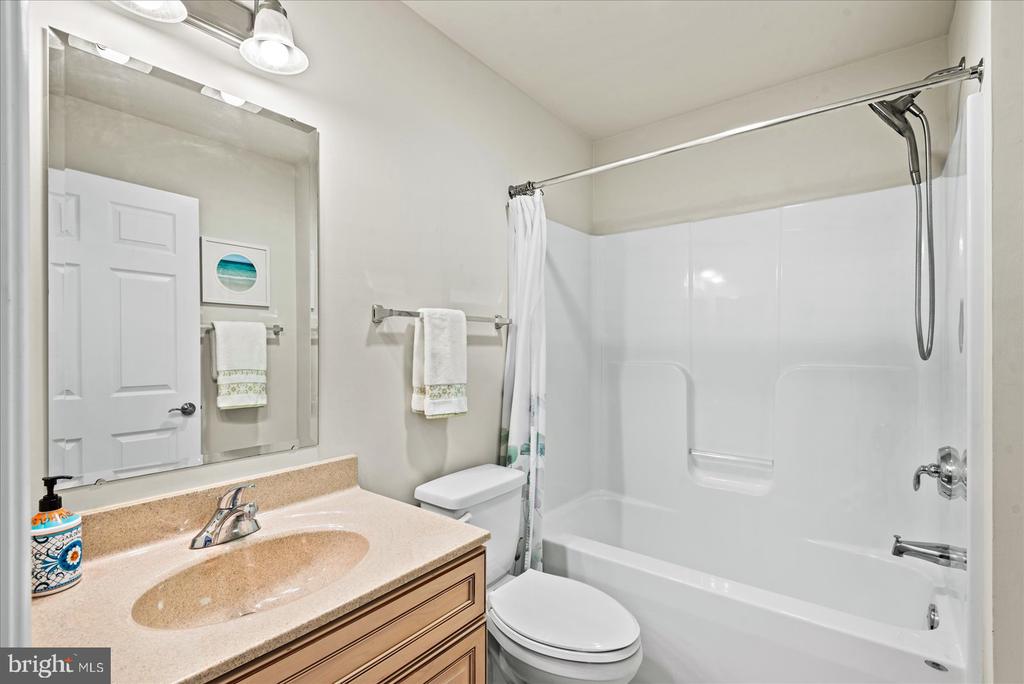 103 N IRVING AVENUE Unit: 406