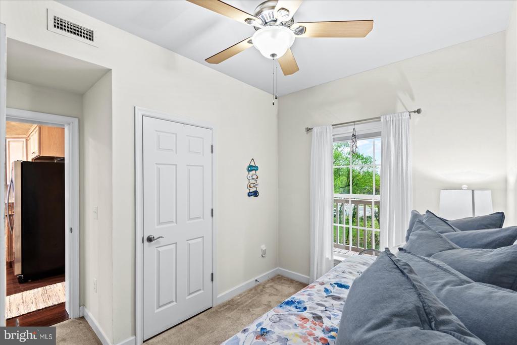103 N IRVING AVENUE Unit: 406