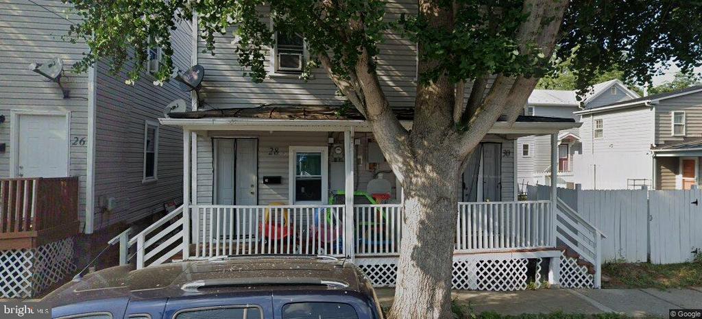 28 E PALL MALL