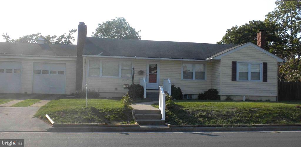 502 HAMILTON CIRCLE