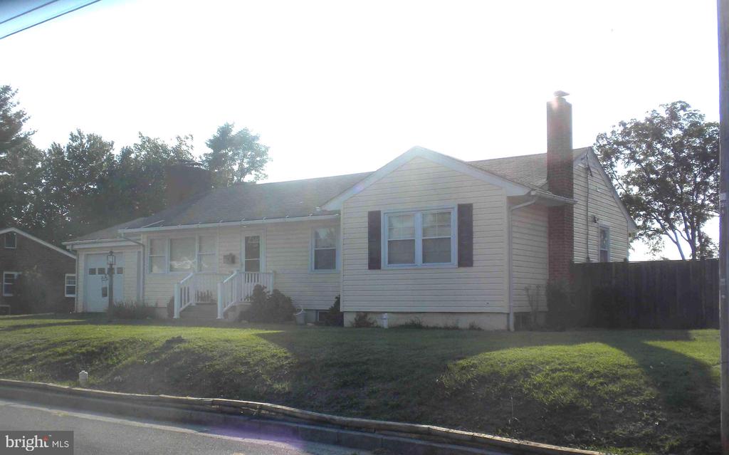 502 HAMILTON CIRCLE