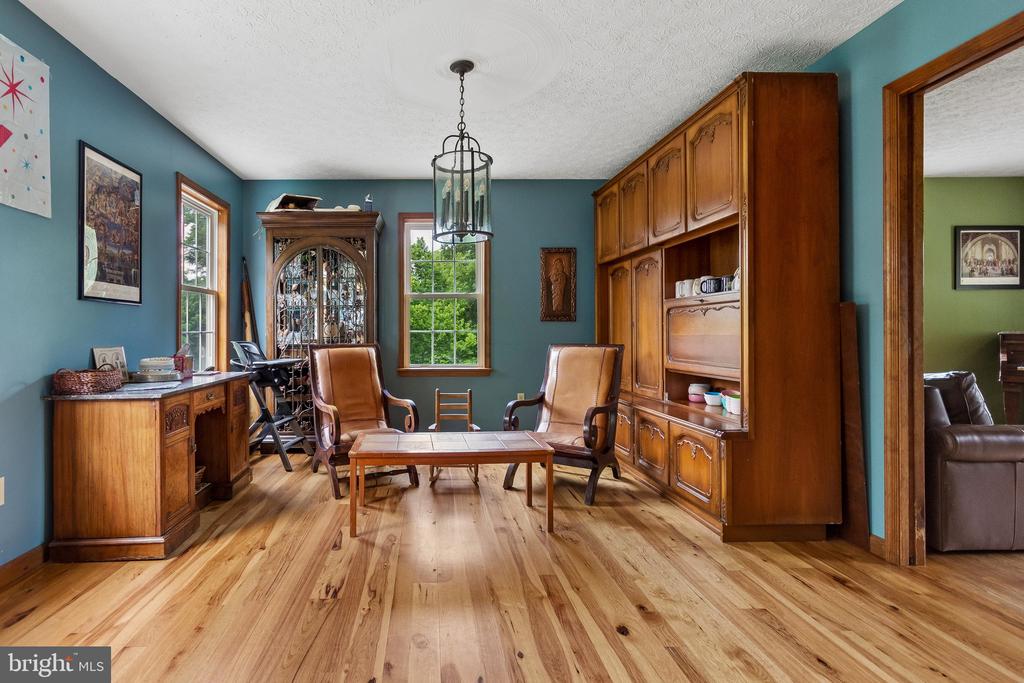 1817 MARYS SHADY LANE