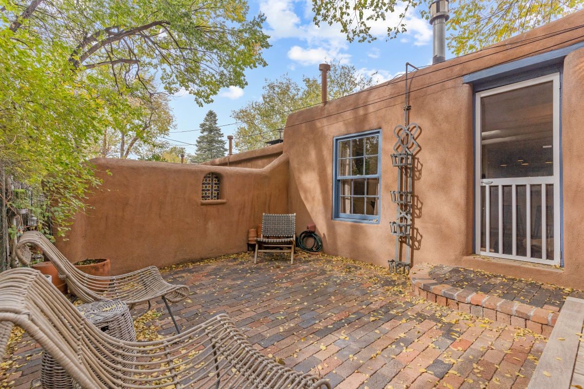 634 Garcia Street 17
