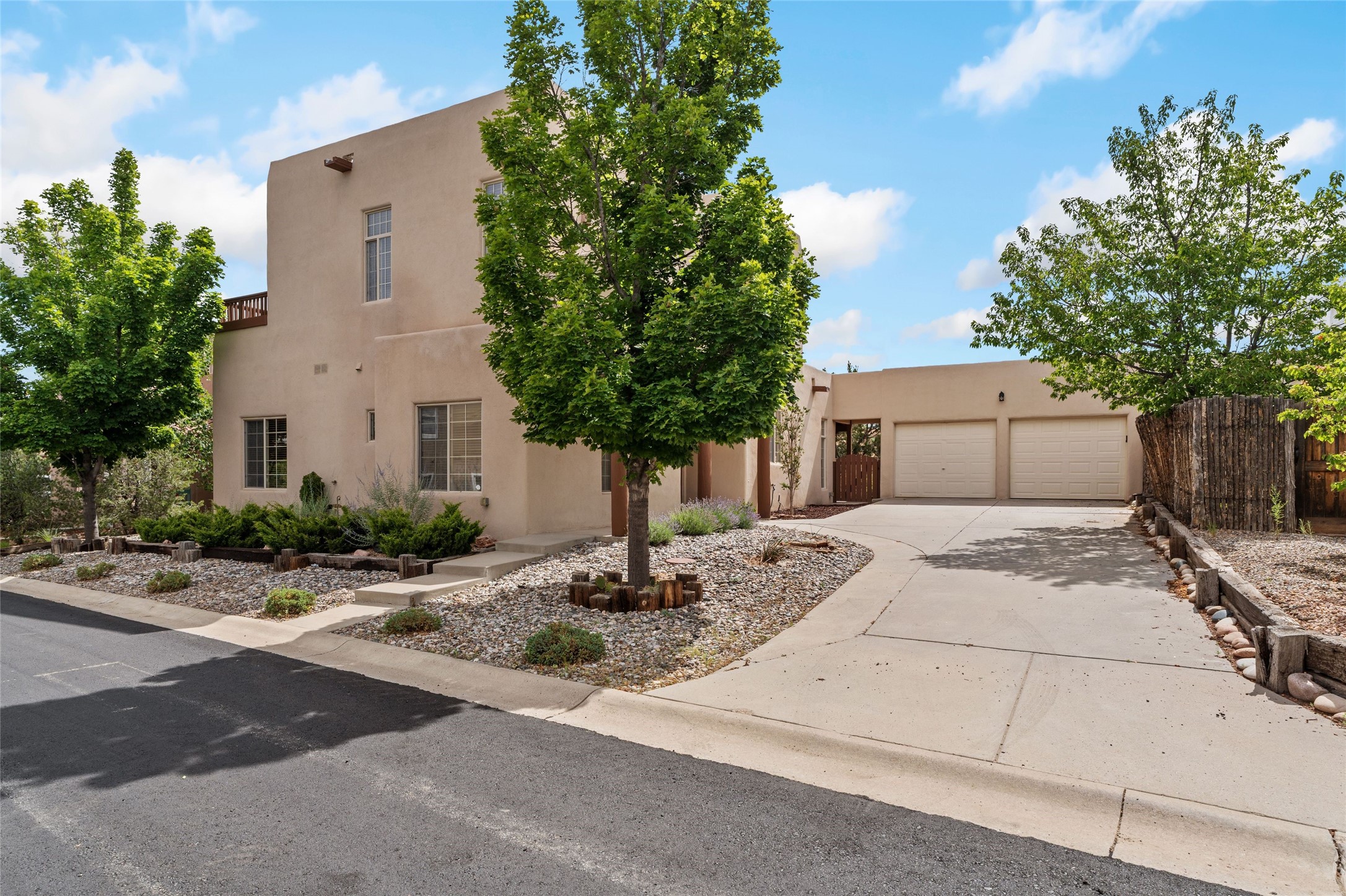 4417 Autumn Leaf Lane